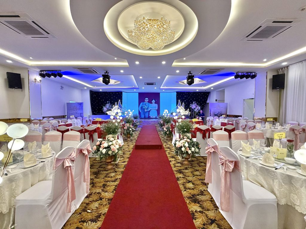 Sảnh Queen 3 3