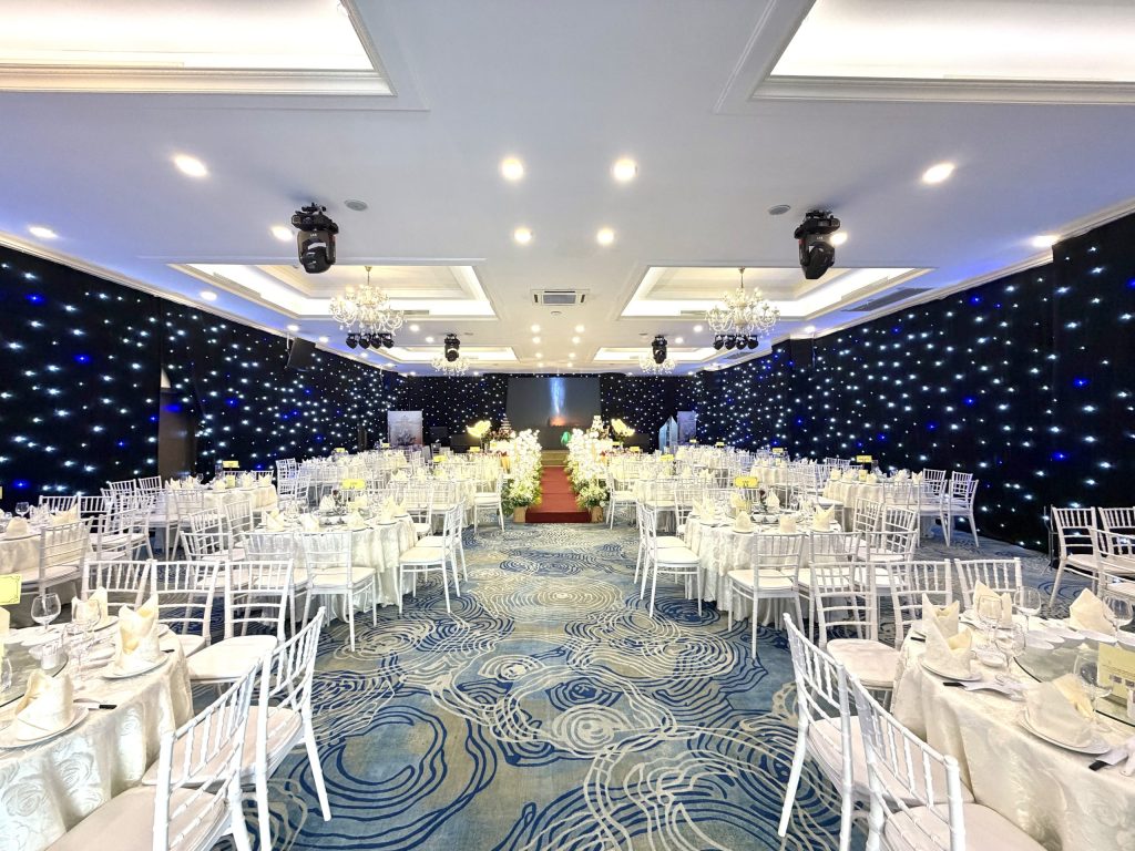 Sảnh Queen Hall 6